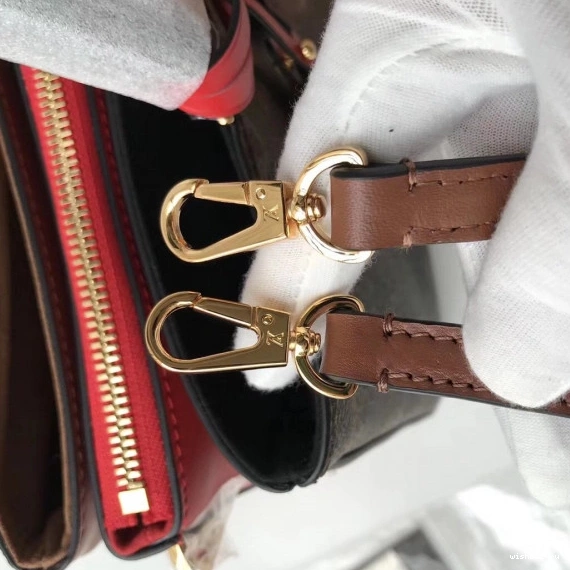 WIS Louis Saintonge Camera Millefeuille Shoulder M44254 Vuitton bag 0123